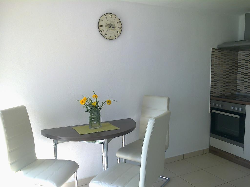 Apartment Matea Senj  Habitación foto